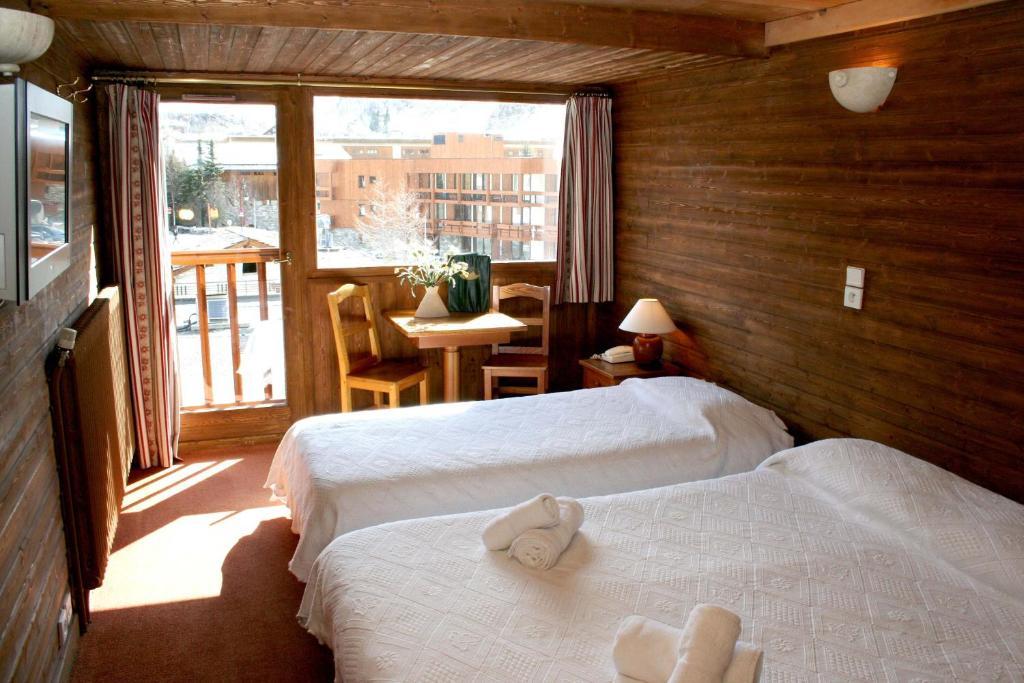 Les Cretes Blanches Hotel Val d'Isere Ruang foto