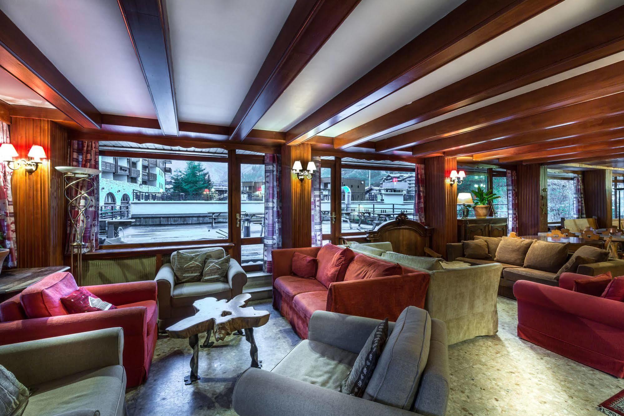 Les Cretes Blanches Hotel Val d'Isere Bagian luar foto