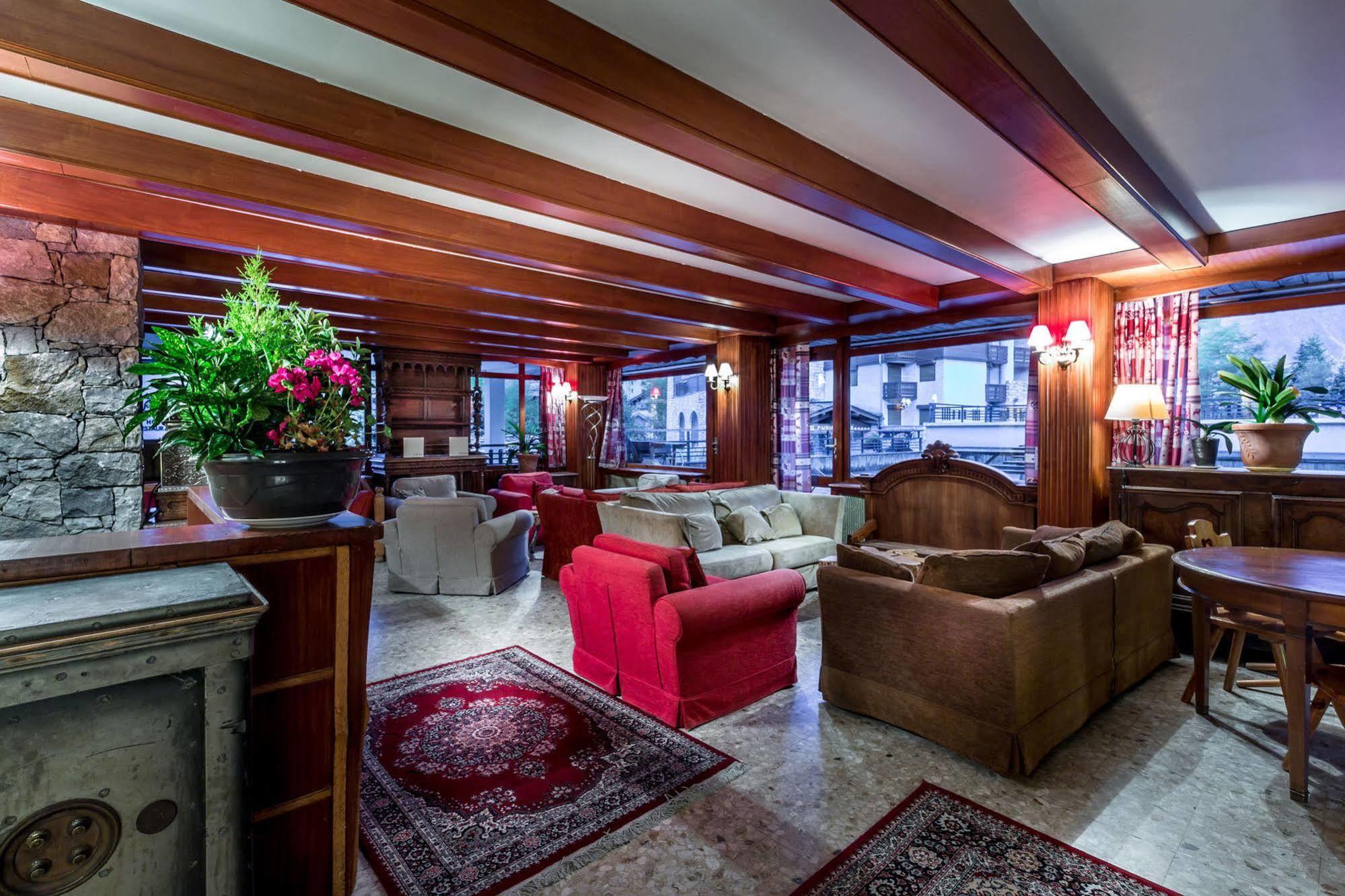 Les Cretes Blanches Hotel Val d'Isere Bagian luar foto