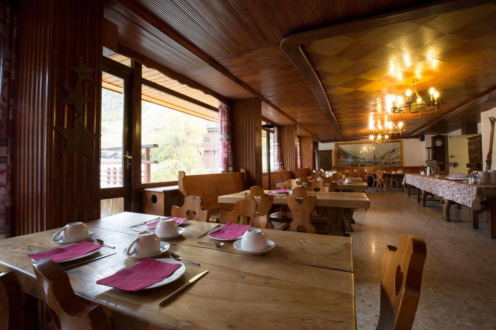 Les Cretes Blanches Hotel Val d'Isere Bagian luar foto